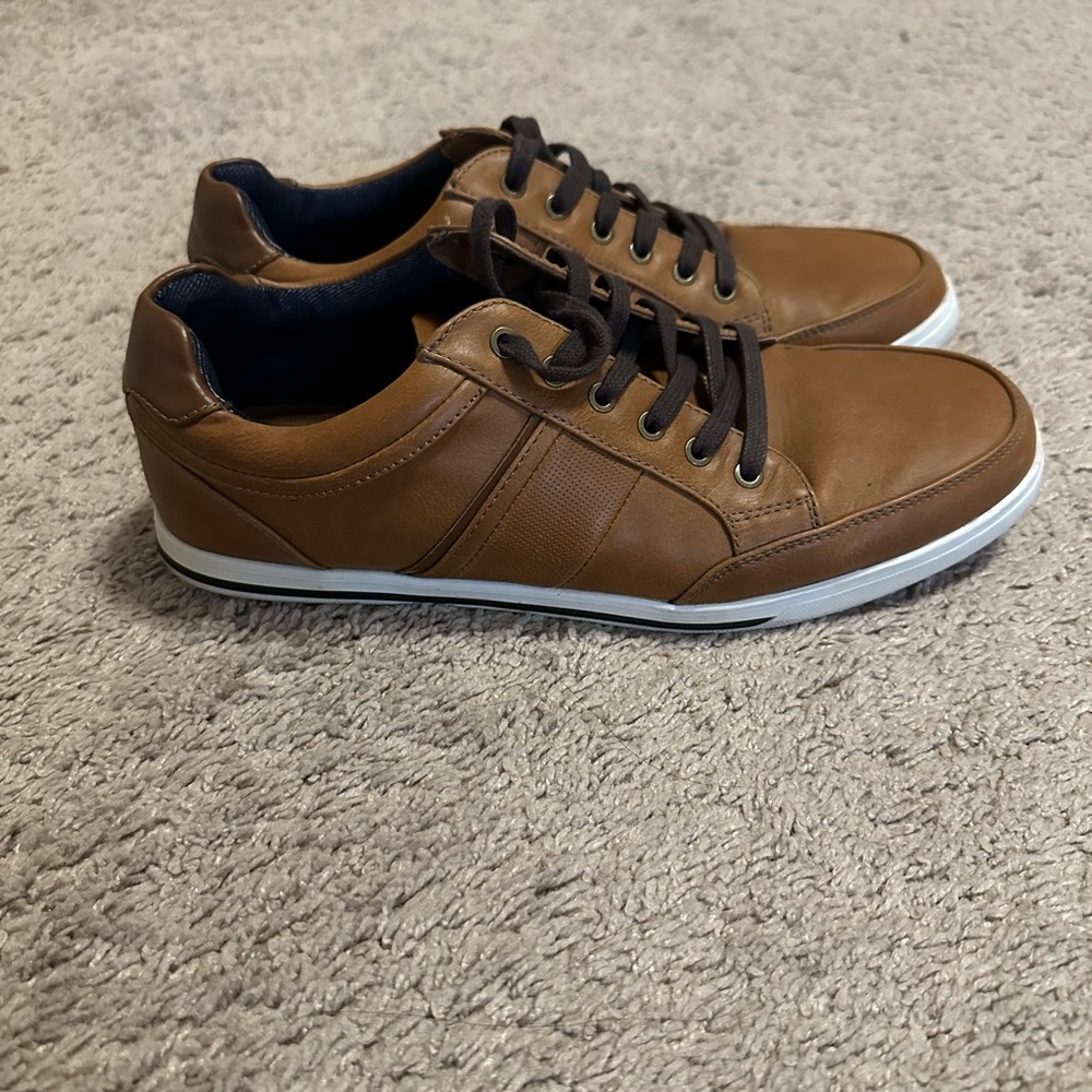 Men’s Aldo Brown Shoes size 9.